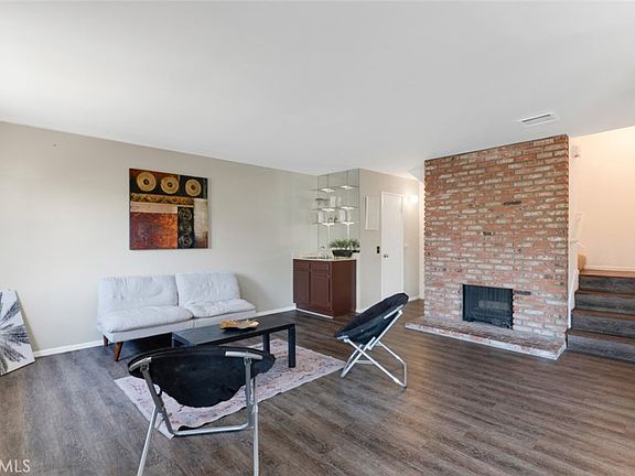 5th image of 10215 Variel Ave Unit 14