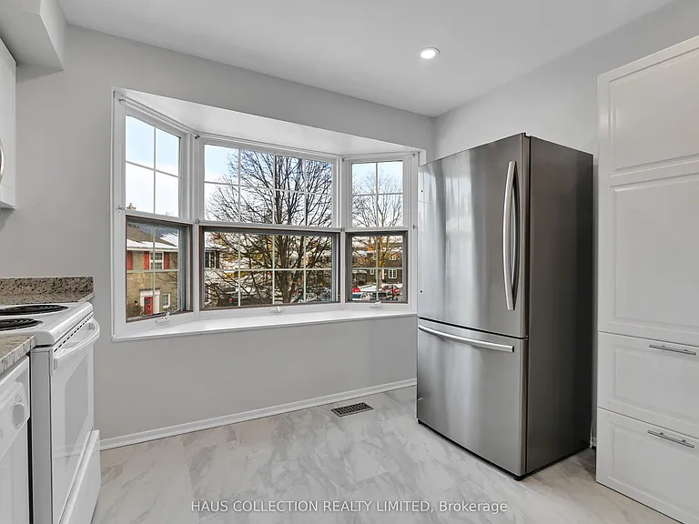 884 Walkley Rd — Photo 11