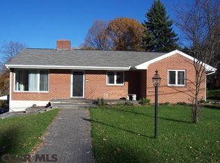 237 S Church St, Boalsburg, PA 16827