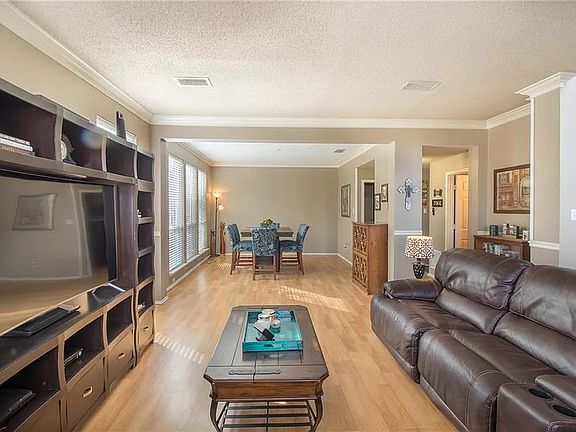 3rd image of 2301 Bent Brook Dr