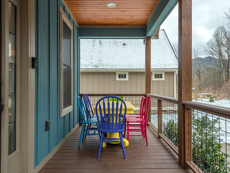 66 Terry Estate Dr — Photo 3
