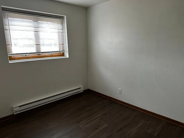 1508-1514 Holly Dr — Photo 11