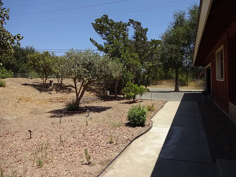 943 Oak Ave — Photo 17