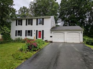 86 Daunton Dr, Rochester, NY 14624