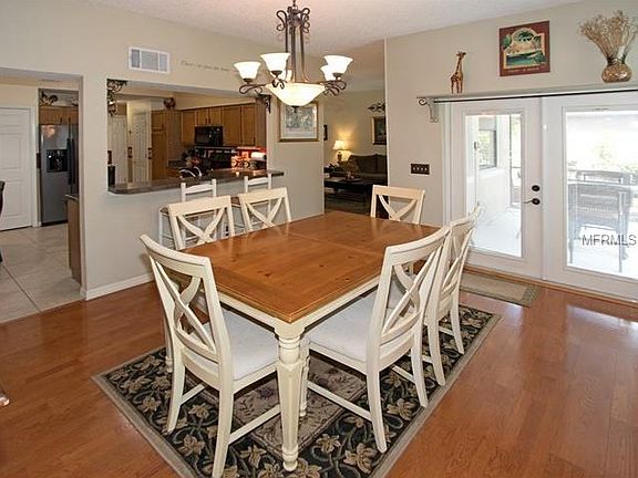 3rd image of 612 Birgham Pl