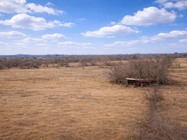 3 408 County Rd #909, Joshua, TX 76058