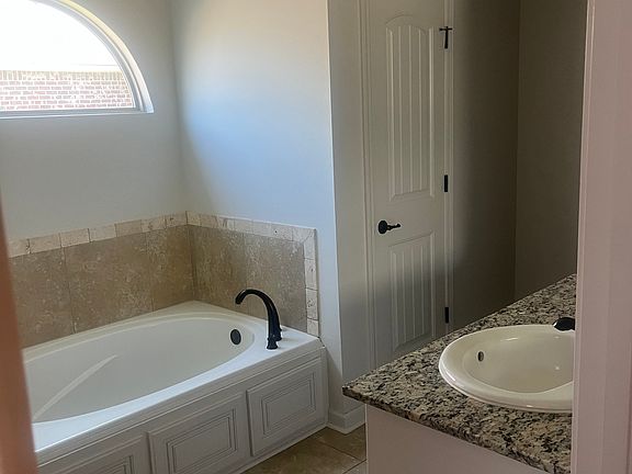 3rd image of 28323 Lake Bruin Dr