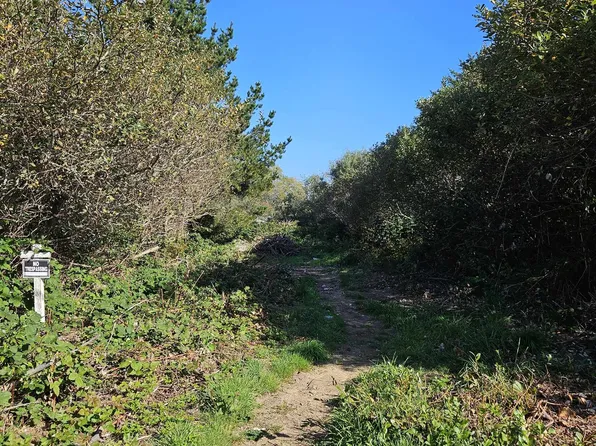 1234 Pacific Ave, Crescent City, CA 95531