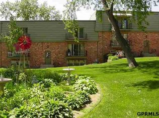 12749 Woodcrest Plz, Omaha, NE 68137