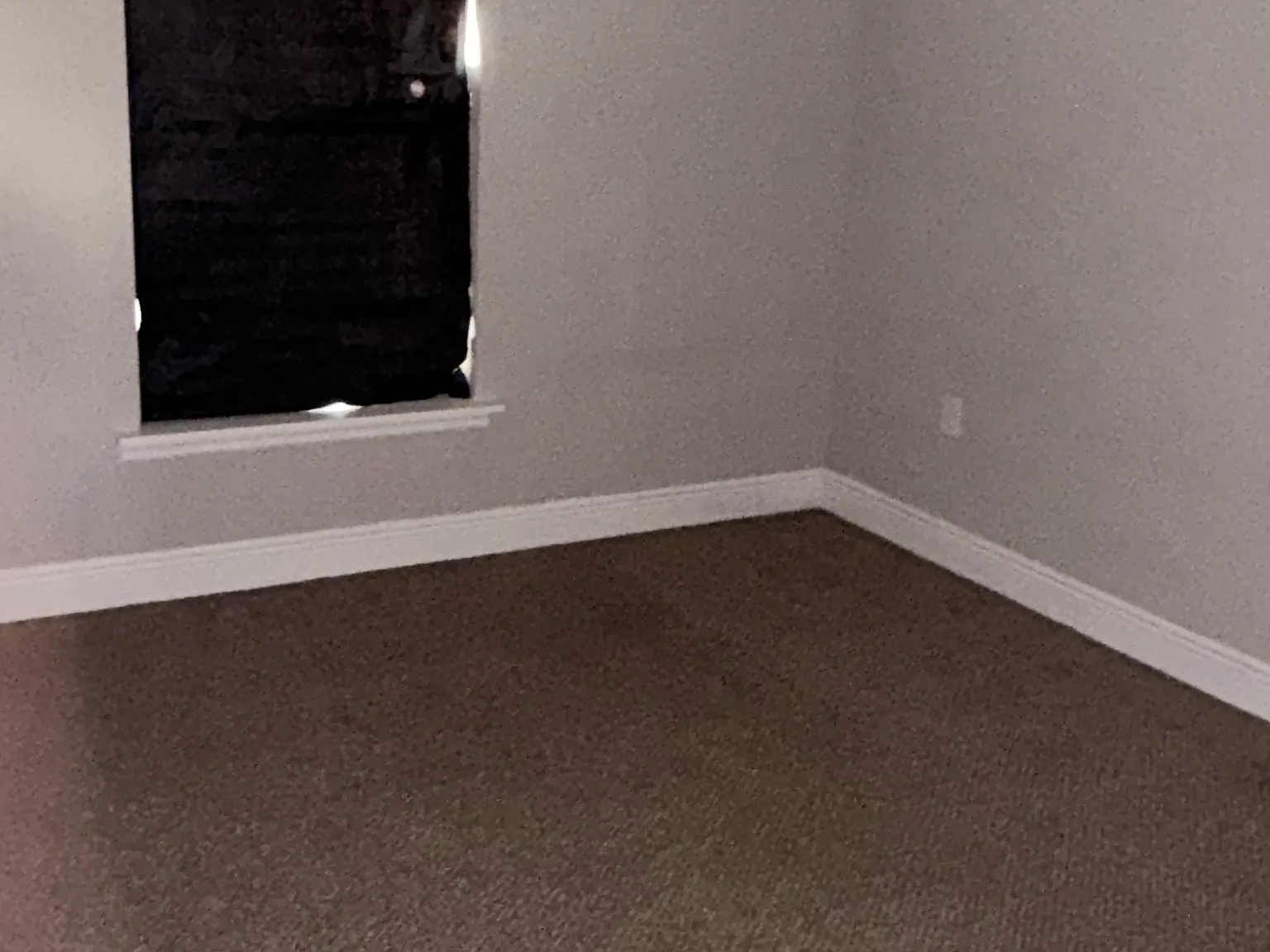 3 bed, 1600 sqft, $1,950 — Photo 3