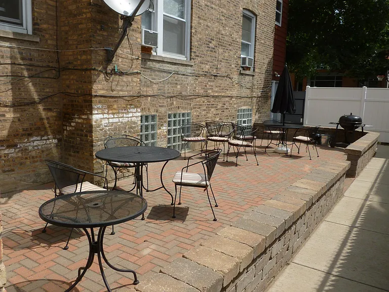 4151 N Ashland Ave — Photo 12