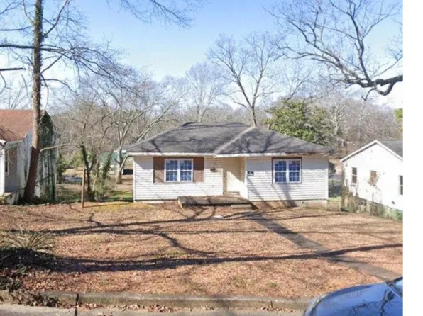 3030 Moore Ave, Anniston, AL 36201