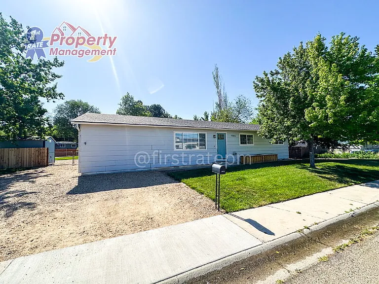 7703 S Mistyglen Ave — Photo 26