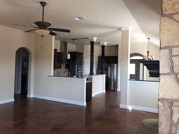 4th image of 5704 Turquoise Dr