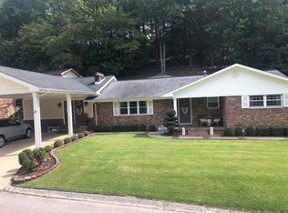 117 Green Meadow Ln, Pikeville, KY 41501