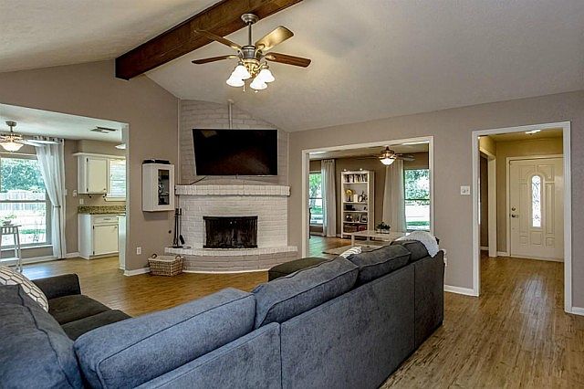 1st image of 1818 Crooked Creek Ln