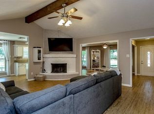 1818 Crooked Creek Ln, Pearland, TX 77581