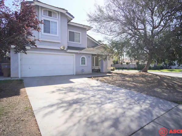 10801 Galway Bay Dr, Bakersfield, CA 93311