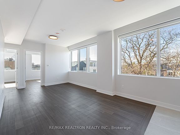 4th image of 664 Spadina Ave #203