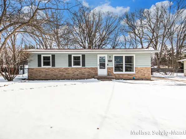 3816 Collingwood Ave SW, Wyoming, MI 49519