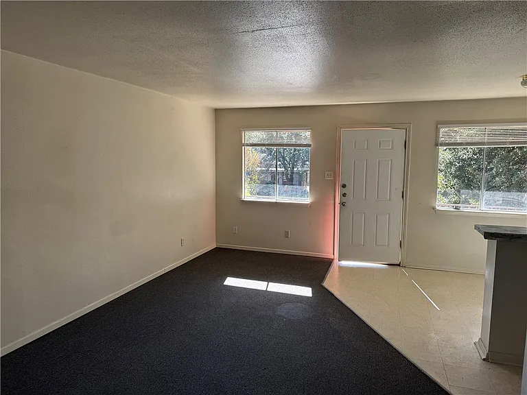 1555 Stacey St #6 — Photo 9