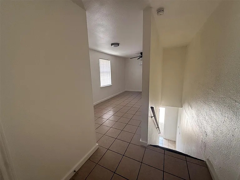 938 Zoe St #1 — Photo 6