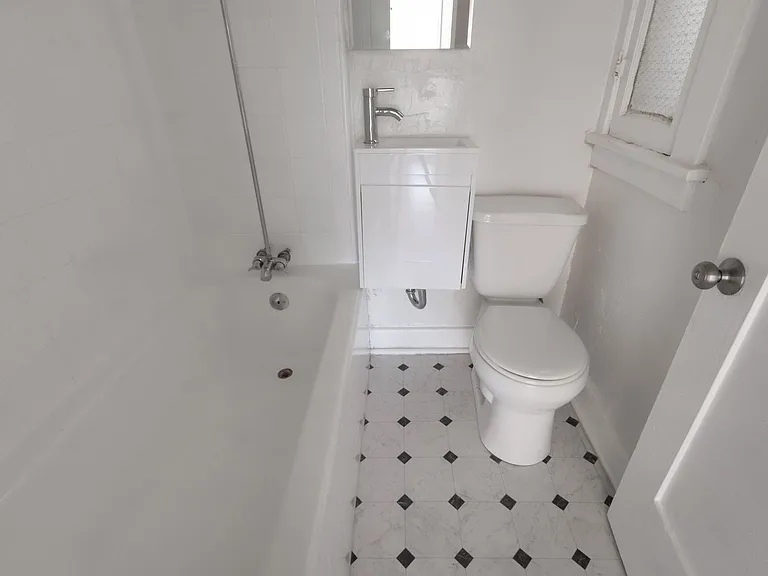 4309 S Main St #101A — Photo 14