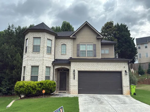3228 Bowlin Dr, Fairburn, GA 30213