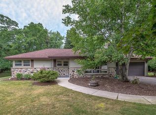 15360 Indian Creek Pkwy, Brookfield, WI 53005