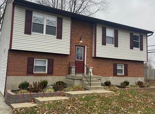 313 Sanna Dr, Louisville, KY 40229