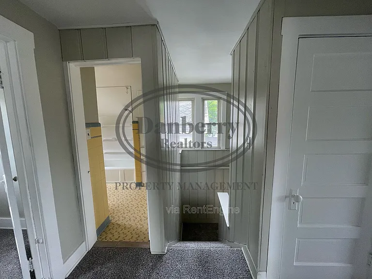 931 Tiffin Ave — Photo 9
