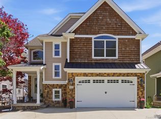 13435 Lake Shore Dr, Fenton, MI 48430