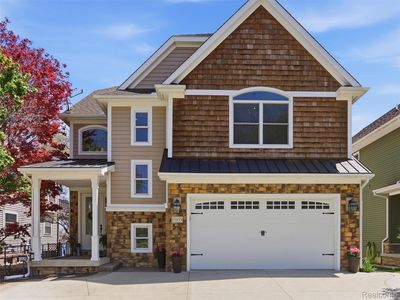 13435 Lake Shore Dr, Fenton, MI, 48430
