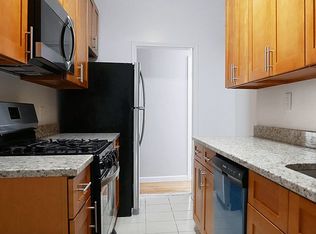150 E 55th St #3K, New York, NY 10022