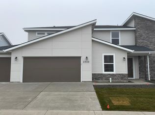 2745 N Ice Fire Pl, Star, ID 83669