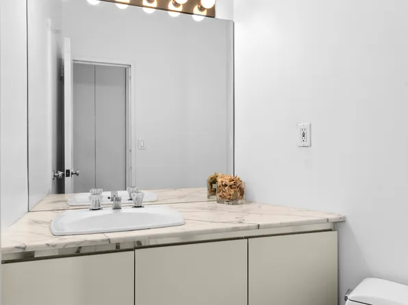 167 East 61st Street image 7 of 11