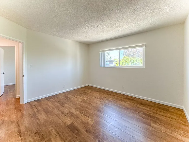 1644 Electric Ave #3 — Photo 9