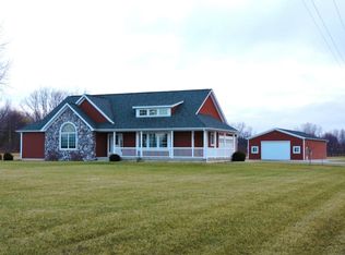 10065 Buck Rd, Freeland, MI 48623