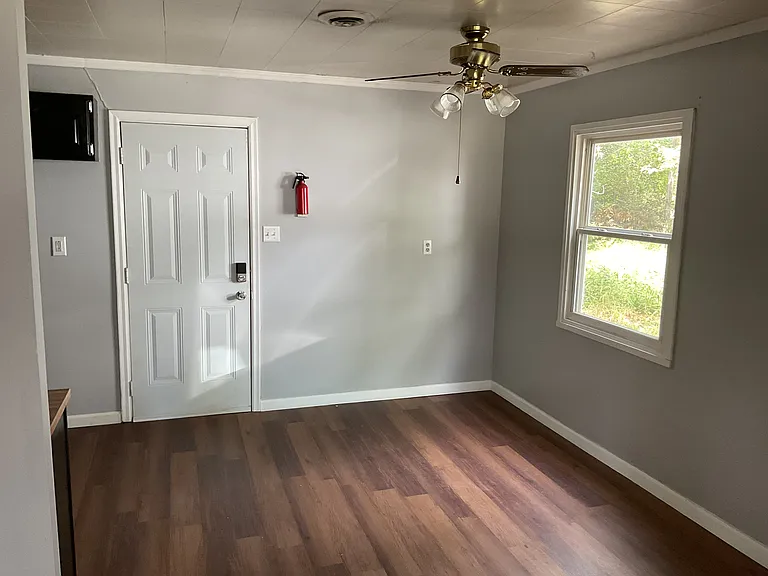 113 Saint Thomas Ln — Photo 19