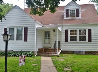 206 N Maple Ave, Minier, IL 61759