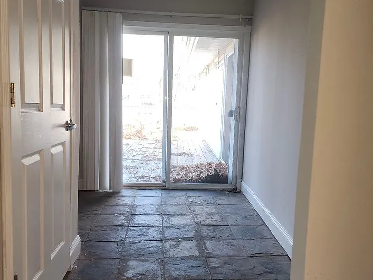 169 Daniels Ave — Photo 11