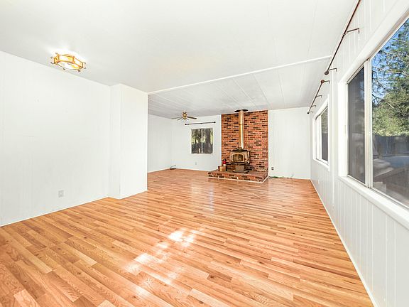 5th image of 1105 Naue Way #O