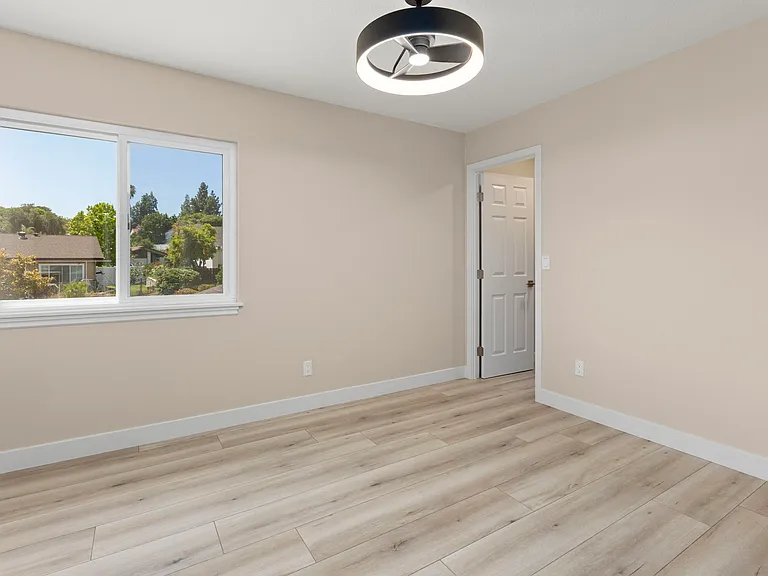 2423 Fieldlane Pl — Photo 17