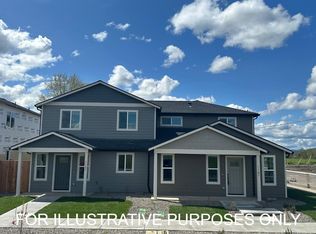 1113 Annalise St, Central Point, OR 97502