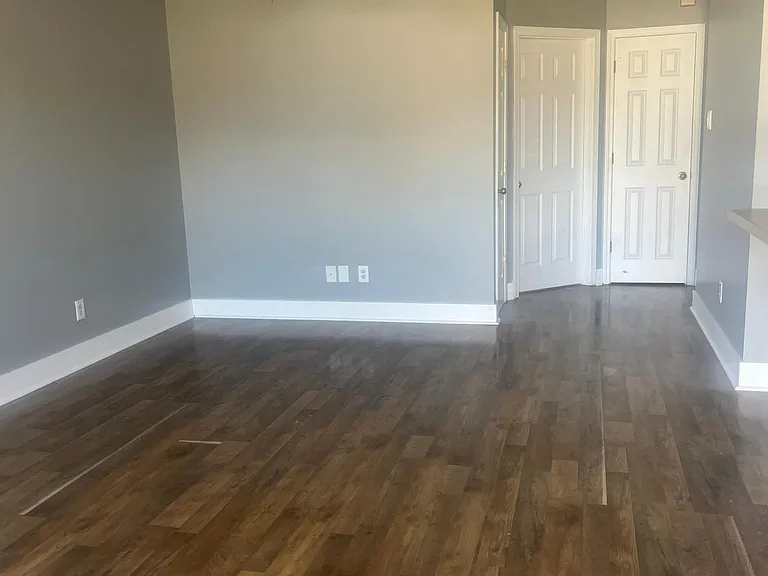 100 Donna Kay Dr — Photo 2