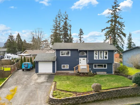2825 E Crestline Drive, Bellingham, WA 98226
