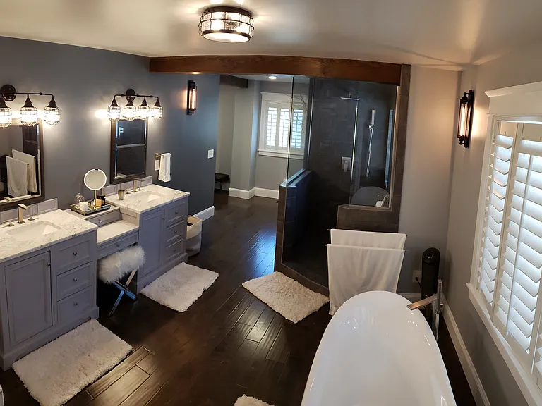 693 E Tyler Ave — Photo 2