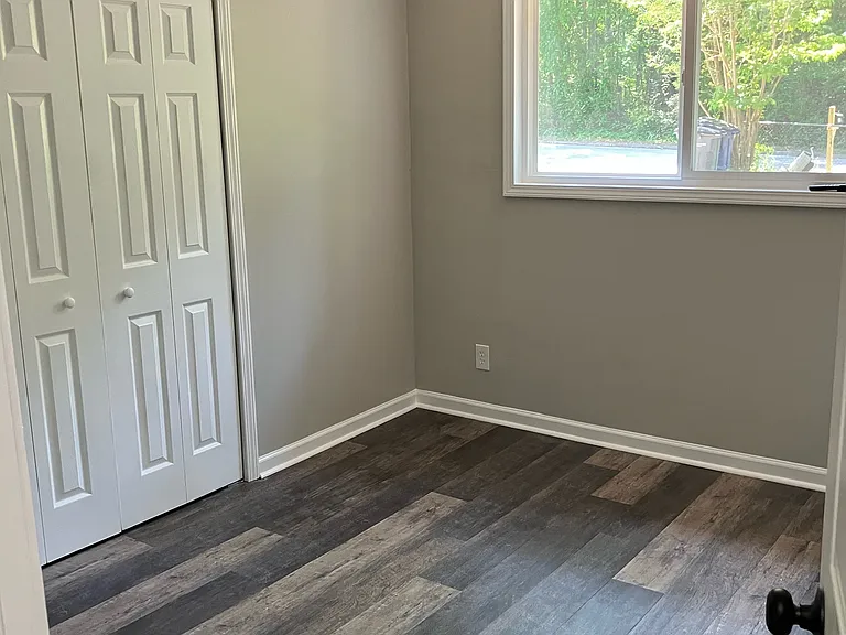207 Niles St — Photo 10