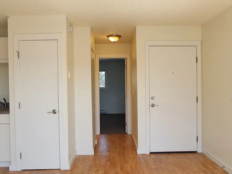 9222 N Lombard St — Photo 14
