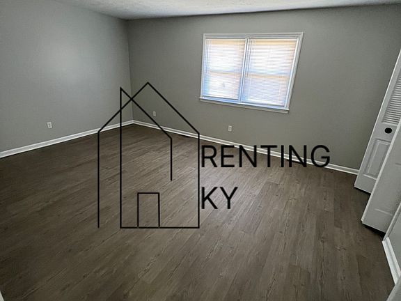 Sturdy vinyl plank throughout